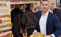 La baguette con le polpette al sugo spopola all’Aquila