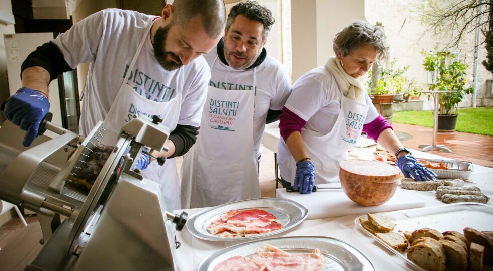 Una rete di maestri norcini per difendere il lavoro artigianale. La proposta di Slow Food