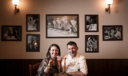 Coppia di avvocati dismette la toga e apre un'osteria romana, baccalà al centro e niente Instagram-food