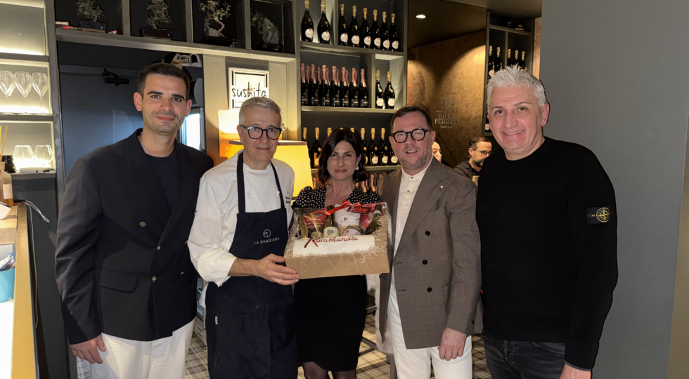Consegnato alla fattoria didattica Rurabilandia il ricavato della cena solidale promossa da Sushita e La Bandiera