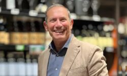 Inclusione sociale, corsi sul linguaggio di genere e prodotti locali. Il supermercato che ribalta i paradigmi della Gdo
