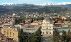 L’Aquila Rinata, una storia di resilienza e rinascita, il documentario di Piero Cannizzaro in onda su Rai 3