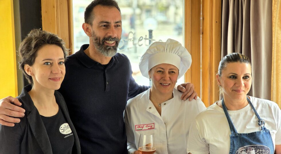 A Rocca di Mezzo l’enoteca più piccola d’Italia unisce vino, memoria e cucina abruzzese