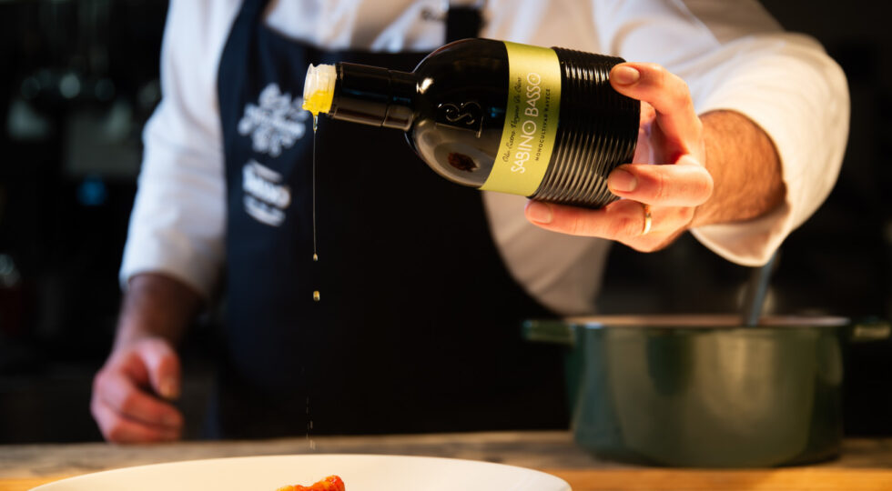 Olio extravergine, massimo riconoscimento Bibenda al Ravece di Sabino Basso