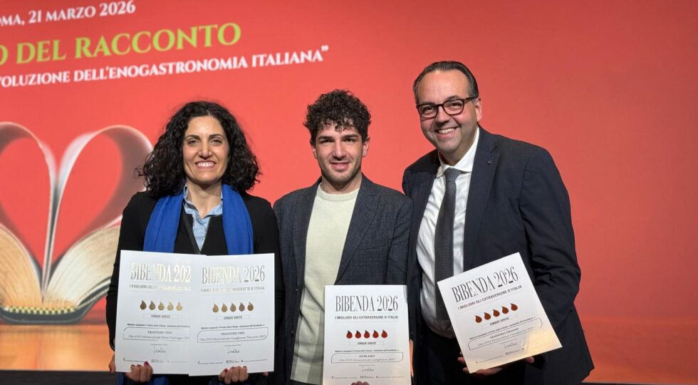 Cinque Gocce nella Guida Bibenda 2026 per tre oli della Valle del Fino