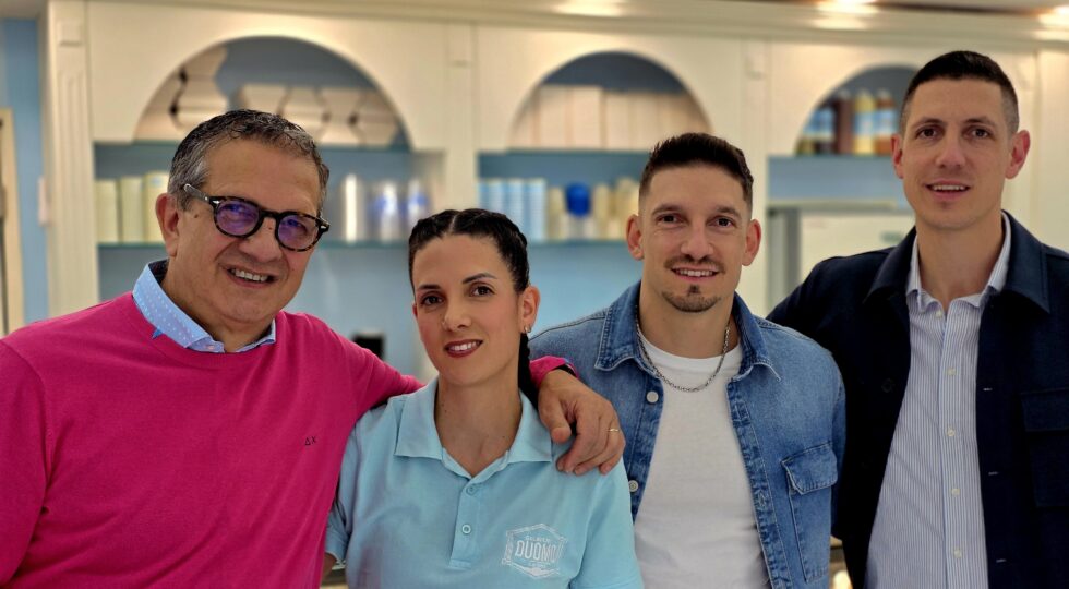 All’Aquila ha aperto Gelaterie Duomo in Via Castello. E ci sono anche i waffle direttamente dal Belgio
