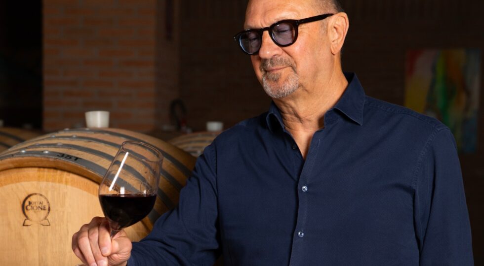 Il Primitivo di Manduria “longevo”, i Piwi e la sinergia con il territorio. In Puglia Tinazzi mette a punto il suo modello di vino moderno
