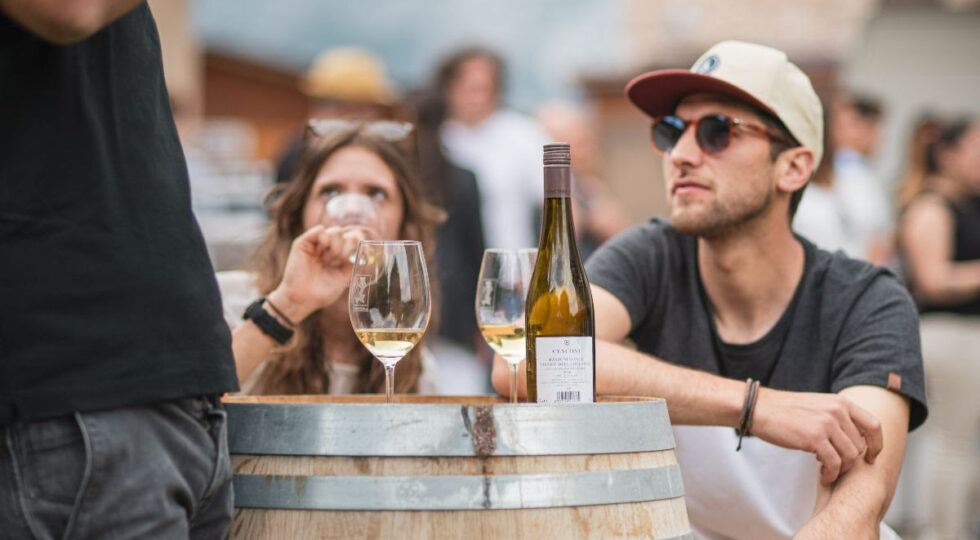 “Il Sabato del vignaiolo” diventa appuntamento diffuso: a maggio degustazioni nelle delegazioni Fivi