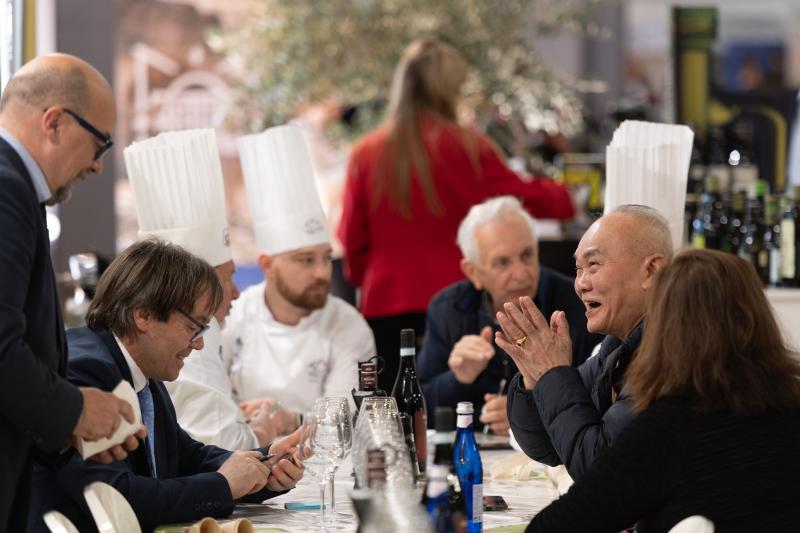 Vinitaly 2026: a Verona il vino incontra la grande cucina italiana