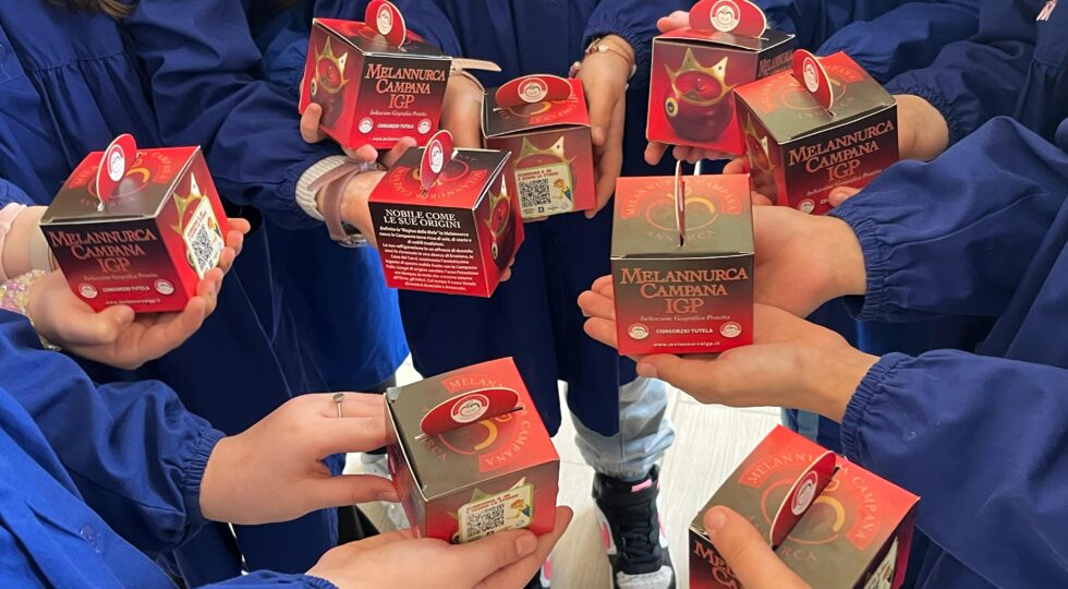 Educazione alimentare, nelle scuole primarie della Campania torna “CrescereBIO”
