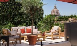 Riapre il rooftop dell’Hotel d’Inghilterra Roma a due passi da Piazza Di Spagna e con vista sul cupolone