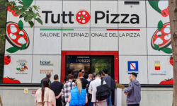 A Napoli torna “TuttoPizza”, alla Mostra d’Oltremare tre giorni con 170 espositori e 250 marchi