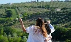 Cantine Aperte, l’ultimo fine settimana di maggio torna l’appuntamento degli enoturisti
