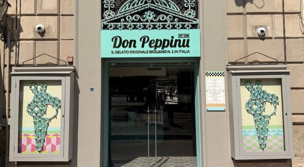 Don Peppinu arriva a Palermo, è la sua ottava apertura in Sicilia