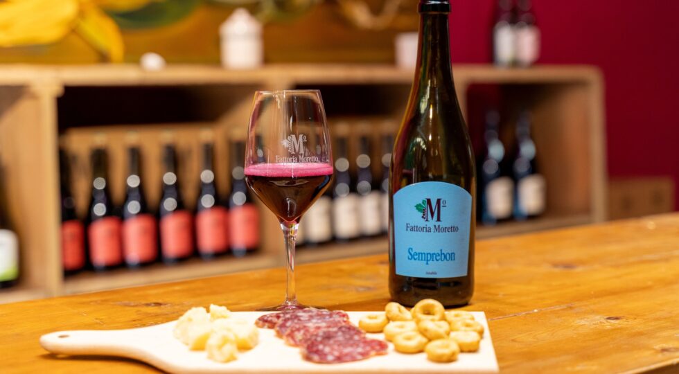 Fattoria Moretto, il Lambrusco Grasparossa arriva nel centro di Castelvetro di Modena
