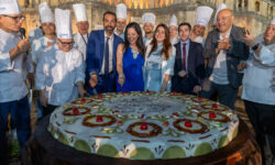 Trent’anni di dolce eccellenza: Messina celebra la storia della maestra pasticciera Loredana Ermini
