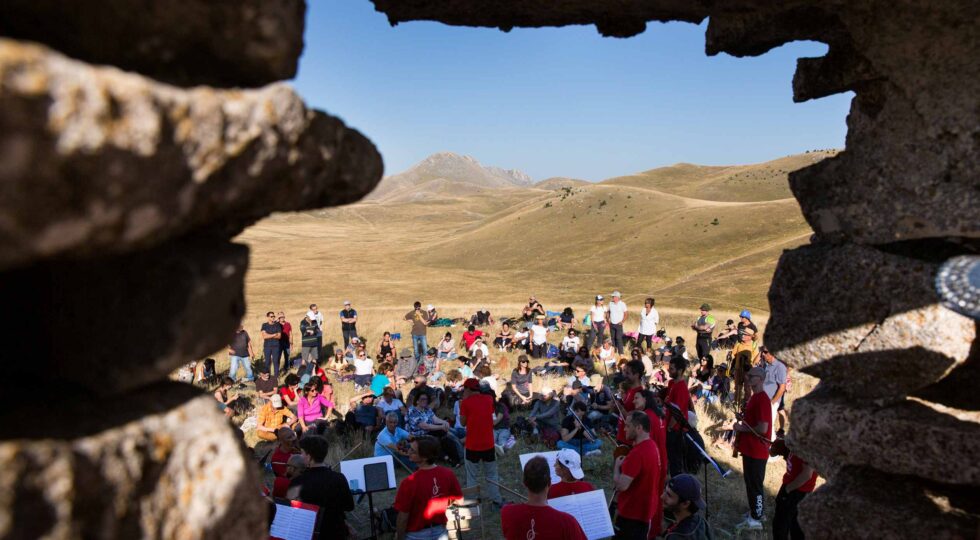 “I monti che suonano”, tornano le passeggiate musicali sul Cammino del Gran Sasso