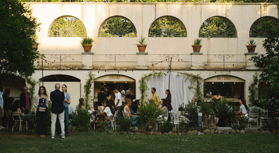Il ritorno de L’Oratorio Trastevere: il format cult dell’estate romana si sposta in un nuovo giardino segreto