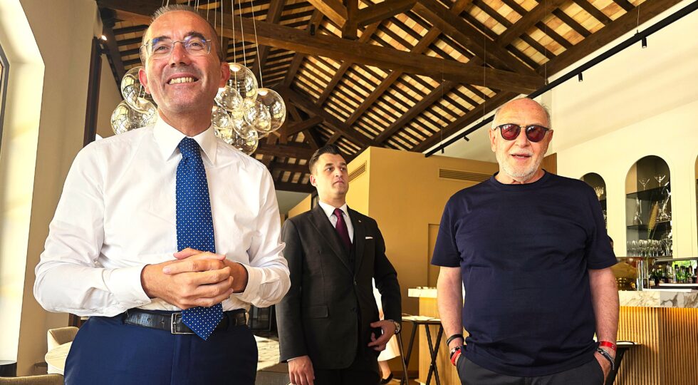 Villa Corallo, una storia di cuore gettato oltre l’ostacolo e la combo stellata Zunica-Dezio