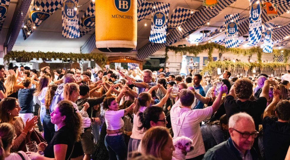 Oktoberfest, a Genova l’unica manifestazione ufficialmente riconosciuta dalle autorità bavaresi in Italia