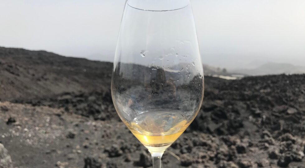 Randazzo ospita “Radici Vulcaniche”, il festival sui vini dell’Etna. Masterclass con Gardini e 27 aziende da scoprire