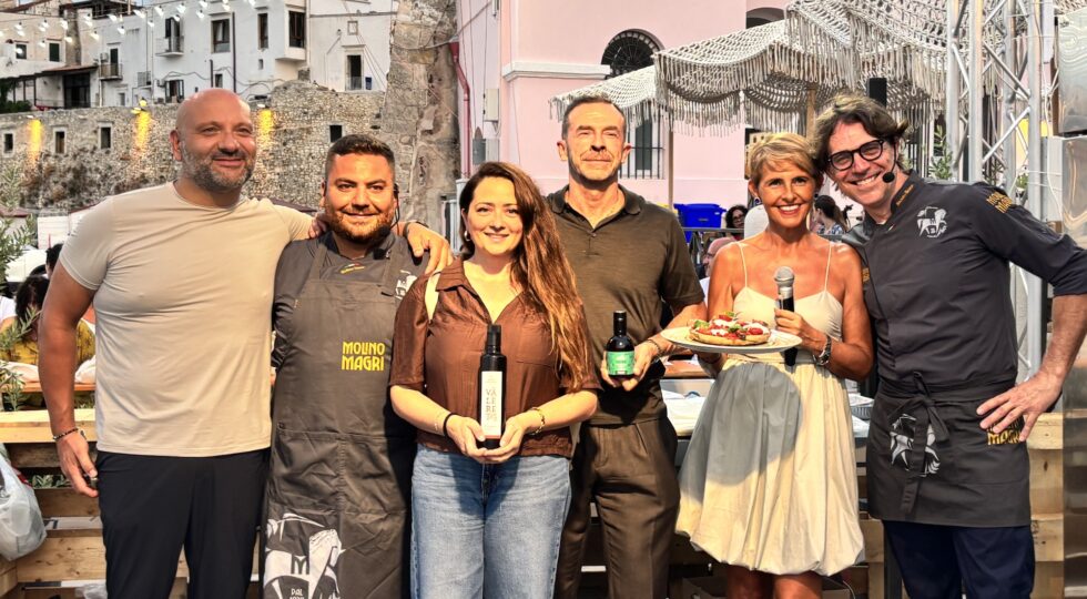 Le “nuove vie” dell’olio extravergine di oliva passano per Vieste: da Oleocentrica si guarda al mercato giapponese