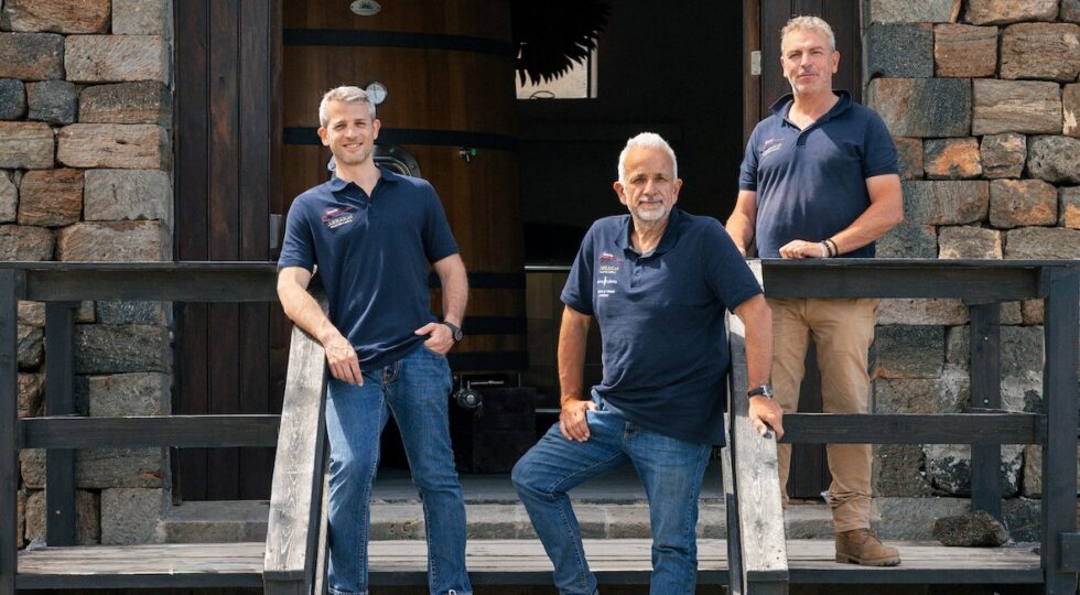 Viticoltura eroica, alla cantina Abrax di Pantelleria sei riconoscimenti dal Cervim