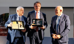 Balsamico di Modena, al ministro Lollobrigida il premio “Le chiavi dell’Acetaia d’Italia”