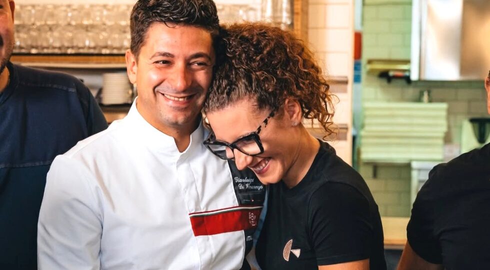In arrivo Giangi in Teglia Romana, il doppio sogno di Gianluigi e Alessia: “Pizza e cocktail un’idea pop, mangi (e bevi) veloce e vai“