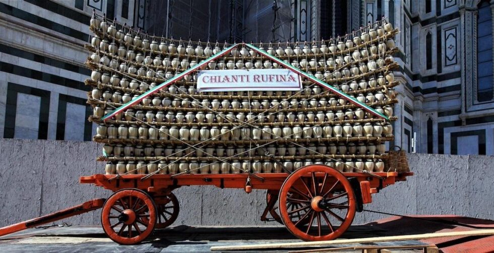 Bacco Artigiano, il vino che arriva a Firenze sul “Carro Matto” per celebrare il Chianti Rufina