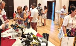 “Sorsi di fine estate”, al Castello della Monica di Teramo tre serate tra vini e prodotti locali